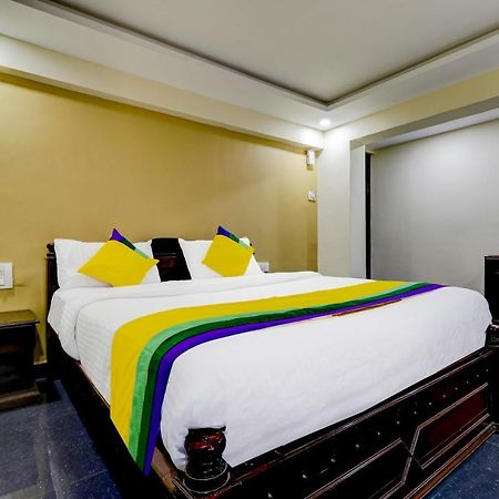 Itsy By Treebo - Hill View Hotel มาดิเครี ภายนอก รูปภาพ
